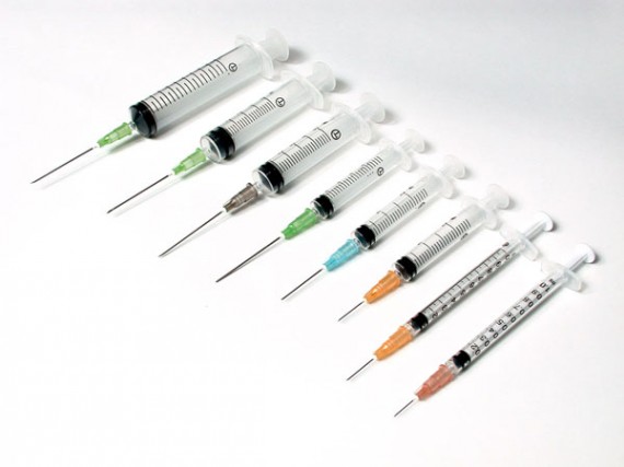 terumo-syringe-needle-570x427