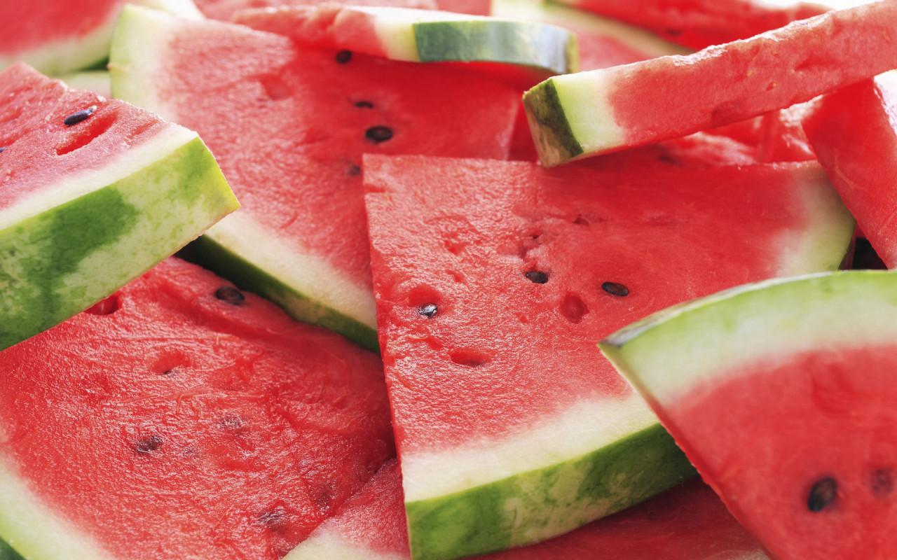 Benefits-of-Watermelon-for-Stomach-Acid-and-Cancer